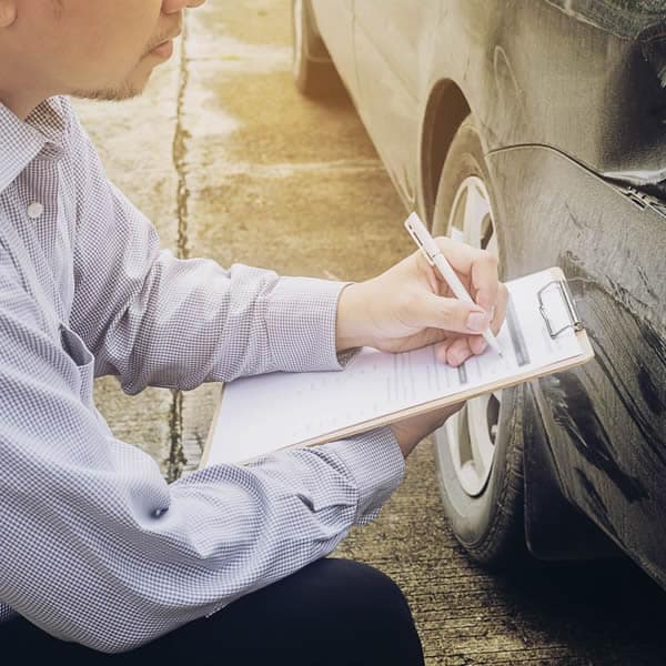 Dealing with Insurance Companies after a Car Accident